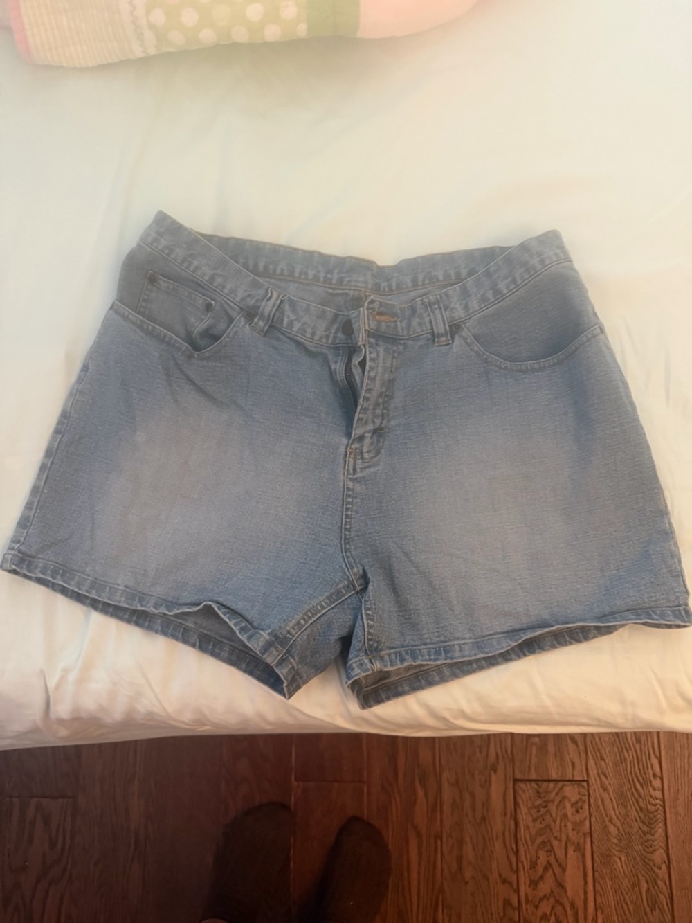 Classic High-Rise Light Blue Denim Jean Shorts
14– riveted by LEE